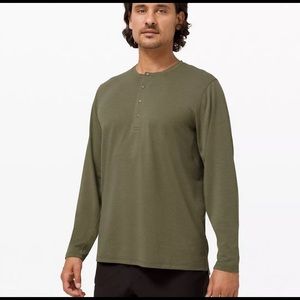 Lululemon Reinstate Long Sleeve Henley in olive green BNWT.